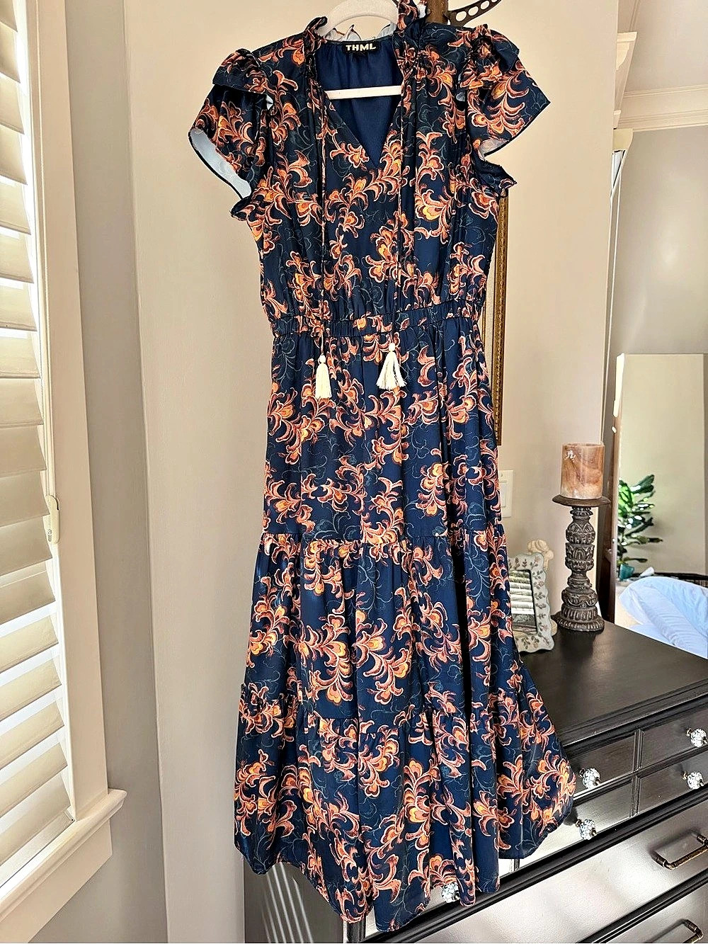 THML V-neck Tiered Maxi Dress Paisley Blue & Orange Medium